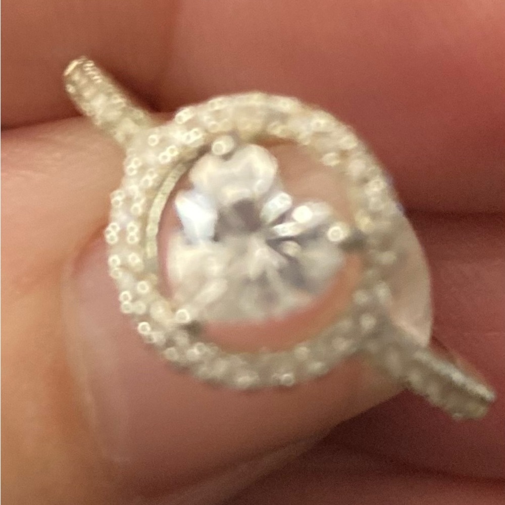 New Heavenly Heart Centerpiece CZ Stylish Ring NWOT Easter Gift